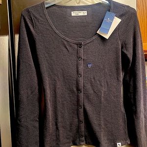 NEW Abercrombie & Fitch long sleeve scoop neck shirt